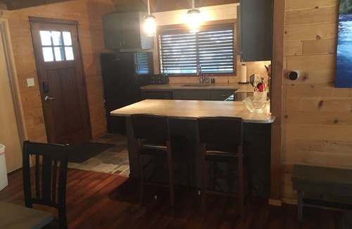 Black Butte Ranch Cabin | Great Family Cabin with resort hot tubs and pools.
