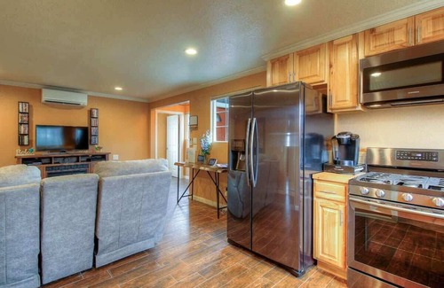 Healdsburg House | Great for traveling Nurses!
