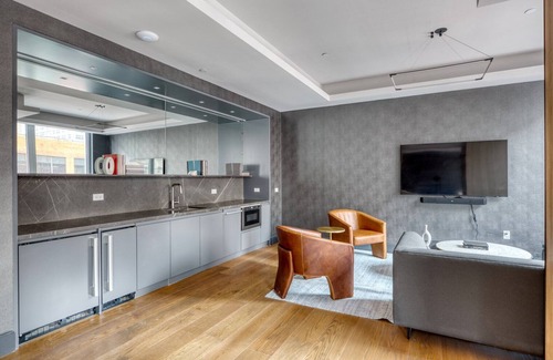 Gramercy Apartment | Great Gramercy 2BR w/Elevator & Doorman, nr Madison Park, by Blueground