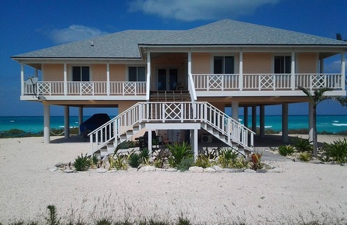 Great Harbour Cay House | Great Harbor Cay, Berry Islands, Bahamas 4/3 Luxurious Beachfront relaxing home