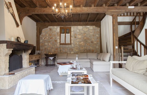 Dragano Villa | Great historic mansion. Luxury with style. Best beaches