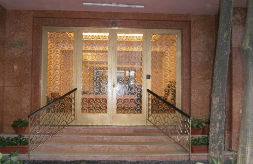 Leme Apartment | great holiday flat in Leme, Copacabana, with partial sea view from the 3 rooms