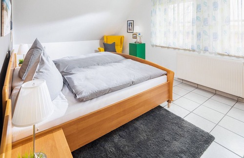 Werdum Apartment | Great holidays guaranteed! Family friendly, directly at the pet park Werdum
