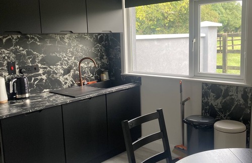 County Cork House | Great location within easy reach of beach, Cork City, FOTA Wildlife Park