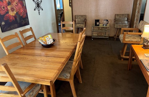 Black Bart House | Great location! Classic One-Level Cabin only steps from the River!