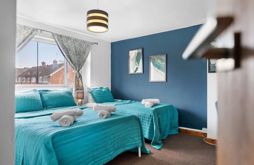 Binley House | Great Location for Contractors
