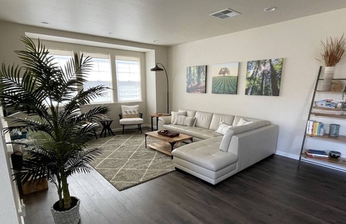 Santa Rosa House | Great Location for Exploring Wine Country 3BR, 2.5Baths
