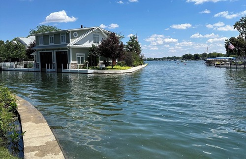 Syracuse House | Great Location & Island Getaway With Lake Access On Beautiful Lake Wawasee!