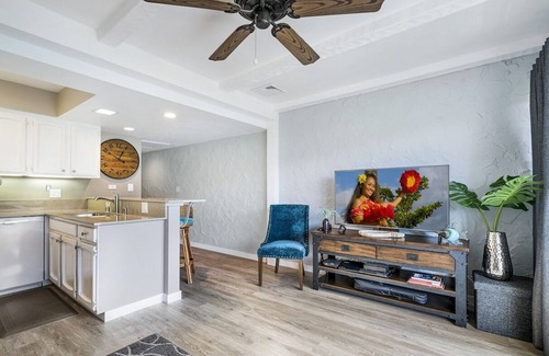 Kailua-Kona Condo | 🏖️Great Location | Modern Island Condo | AC Included