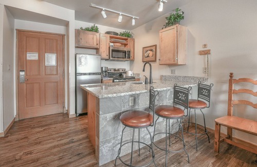 River Run Condo | Great Location Mtn Views, Walk to Slopes