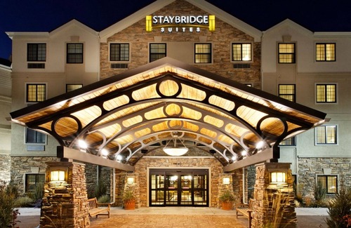 Lanham Apartment | Great Location Near NASA, USDA, FDA & IRS | 24 Hour Business Center + Free Breakfast