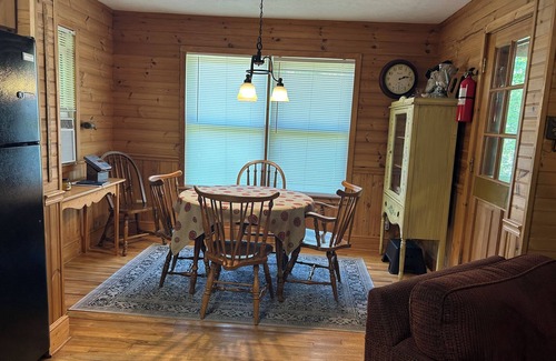 Blowing Rock Cottage | GREAT Location Near Blowing Rock on 1 acre pond. 4 wheel drive needed in winter