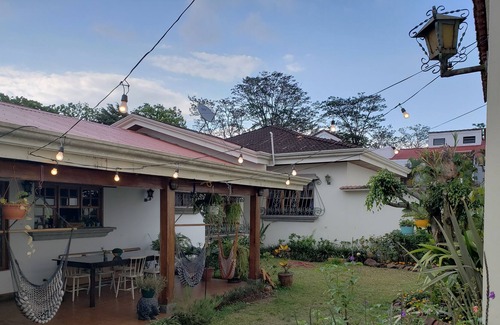 Barrio Dent House | Great location, next to gastronomic area. Safe and quiet neighborhood.
