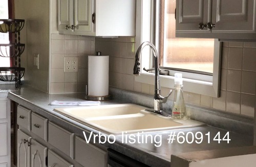 Waubesa Beach Cabin | Great Location On Lake Waubesa, 10 Minutes from Downtown Madison and UW campus