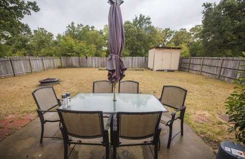 College Station House | Great Location! Only 5-10 minutes from Kyle Field!