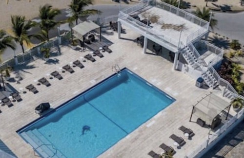 Key Largo Cottage | Great location -pool-boat ramp-marina-golf cart