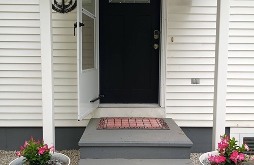 Biddeford House | Great Location! Very Close to UNE, KBPT, OOB, Biddeford Pool, Sleeps 6