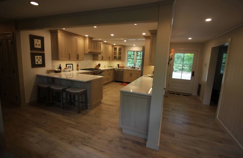 Stratton Mountain House | Great location!Walk to trail 3 min.President 10% discount cfm by Dec, 5 day min.