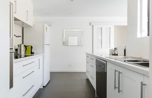 Wembley Downs House | Great Location Wembley Downs City Beach Home