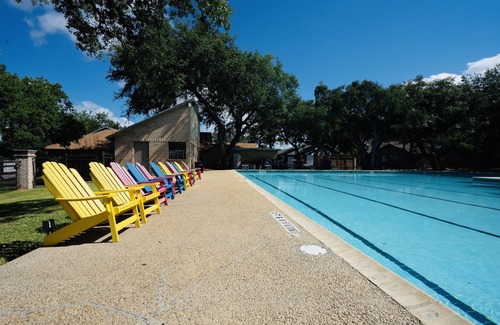 Woodridge House | Great location with everything you need!