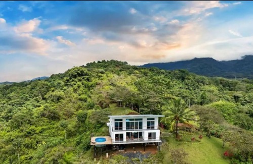 Parrita House | Great Ocean and valley View Quepos