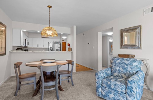 Pine Knoll Shores Condo | Great Oceanfront Condo! 2 BR with WiFi and pools!