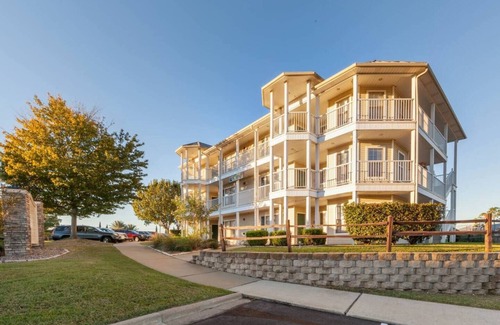 Conroe Apartment | Great place with pool + Kitchen - 2BD/2BA