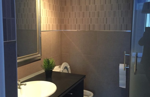 Palacio Condo | Great Plaza de Oriente apartment, in front of the Royal Palace, 6 pax