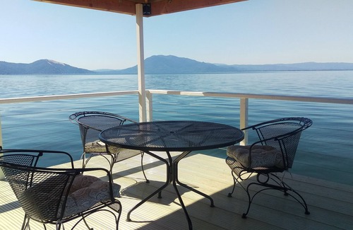 Nice House | Great Price! Sunset Beach House private beach, firepits, hottub, dock, & more!