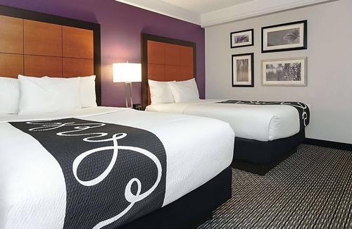 Guasti Hotel | Great Relaxing Overnight Stay! 4 Relaxing Units! Pool Access, Free Parking!