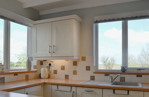 Buckton Cottage | Great sea views, close to a small beach and Flamborough Head lighthouse.