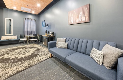 Middletown House | Great Stay at Boutique Hotel in Torchlight Pass Revival District, Middletown 301