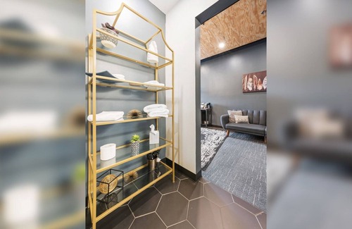 Middletown House | Great Stay at Boutique Hotel in Torchlight Pass Revival District, Middletown 301