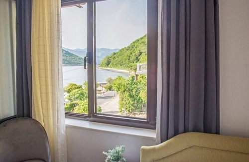 Lepetane Apartment | Great Studio Flat with View near Beach in Tivat