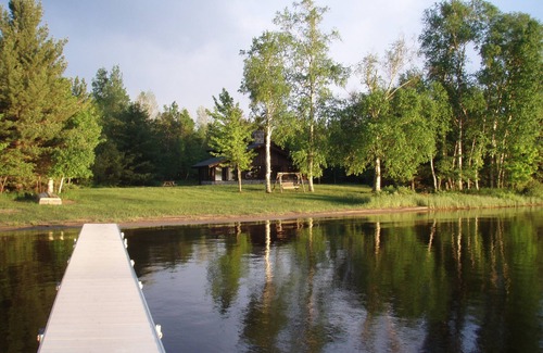 Rudyard Cabin | Great sunset views, private setting - many amenities - bathroom renovation 2024