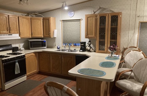 Halfway Apartment | Great town house located in beautiful Halfway Oregon. Gateway to Hells Canyon!