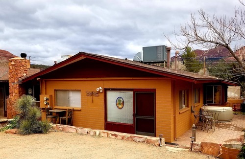 Sedona House | Great Uptown Location! Best Value! House and Guest House 2 Hot Tubs