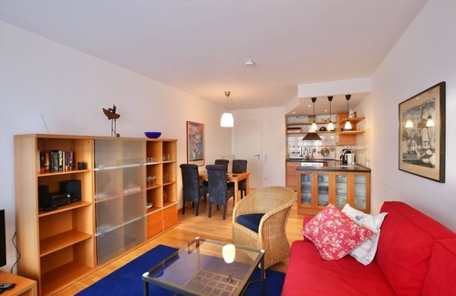 Horum Apartment | Great vacation apartment with balcony with sea view, sound of the surf & beach chair