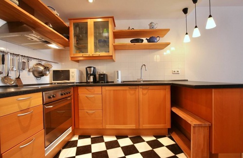 Horum Apartment | Great vacation apartment with balcony with sea view, sound of the surf & beach chair