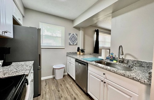 Middletown Apartment | Great Value New Middletown Apartment Free Laundry
