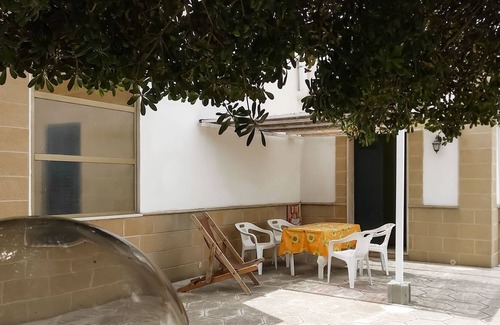 Torre Rinalda Apartment | Great value two-room flat by fine sandy beach near Lecce m722