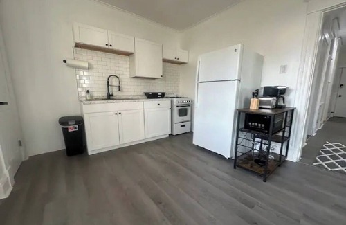 Seward Place Apartment | Great Value Unit in Union-A4