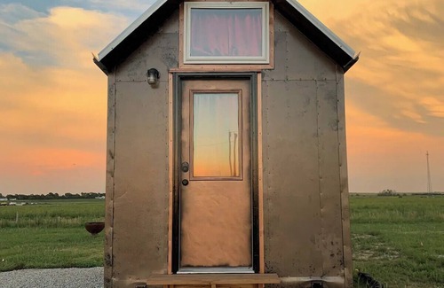 Walker Cabin | Great View Tiny Home - Late Arrivals Welcome
