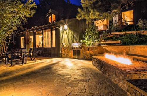 Snowmass Village House | Great Views! Minutes to Snowmass Village! Large Fire Pit. 5 Bedrooms & 5 Baths!