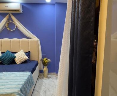 Sainik Farm Apartment | Greece vibes Spacious flat, private, cozy space in Delhi and NCR