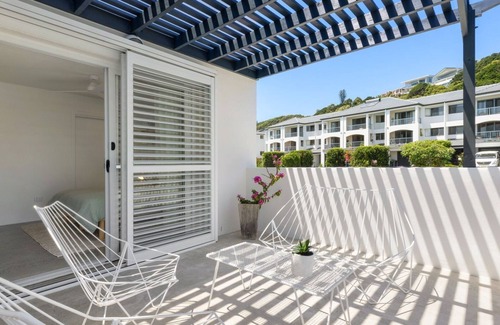 Lennox Head House | Greek Inspired Villa with Ocean Views