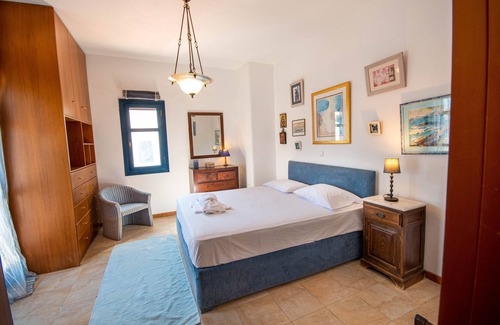 Tsoutsouros House | Greek Villa South Crete 20 meters from the beach