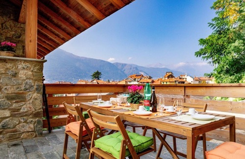 Dervio Ski Chalet | Green Chalet - Garden with pool few steps from lake and best trekking