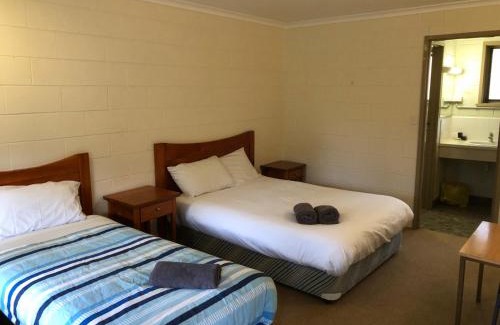 Warburton Hotel | Green Gables Motel in Warburton