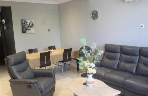 Teshie Apartment | Green house, 2bdr Apt, 7 min from Airport